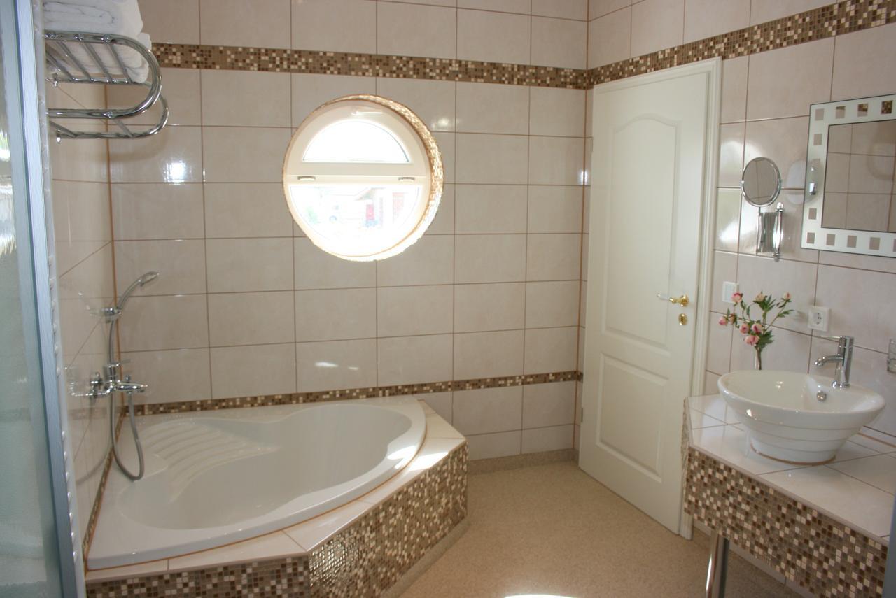 Hotel Am Donaubogen 3*