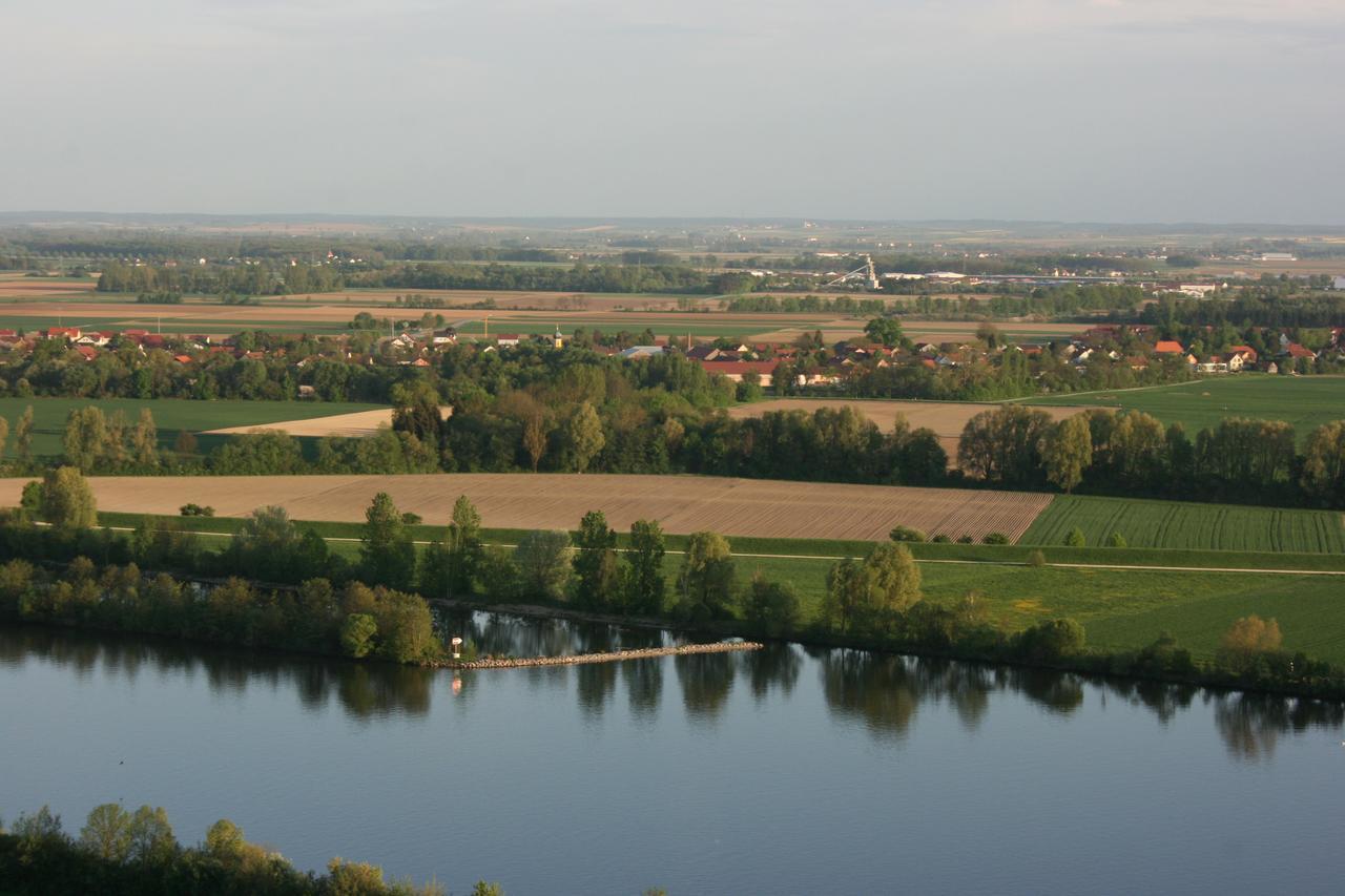 Am Donaubogen 3* Sarching